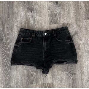 Zara Black Jean Shorts 8 Raw Hem Y2K Streetwear Retro Edgy Punk Distressed Chic